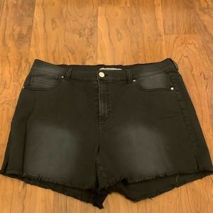 Black Denim Shorts Size 16w(Brand New)